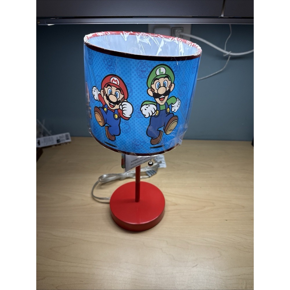 Super Mario Lamp Kids Table Lamp Pull Chain 15" H 7" W